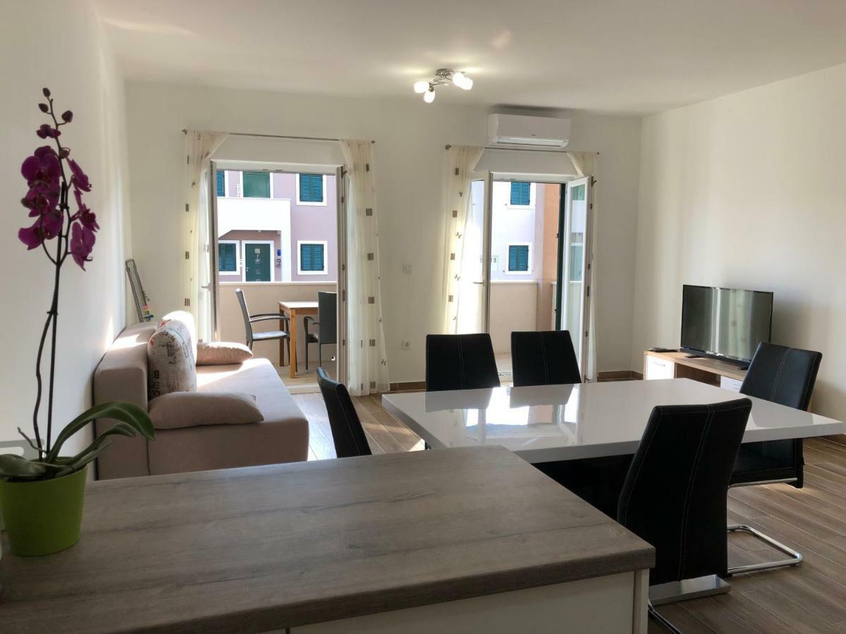 Apartments Dona Cres Exterior foto